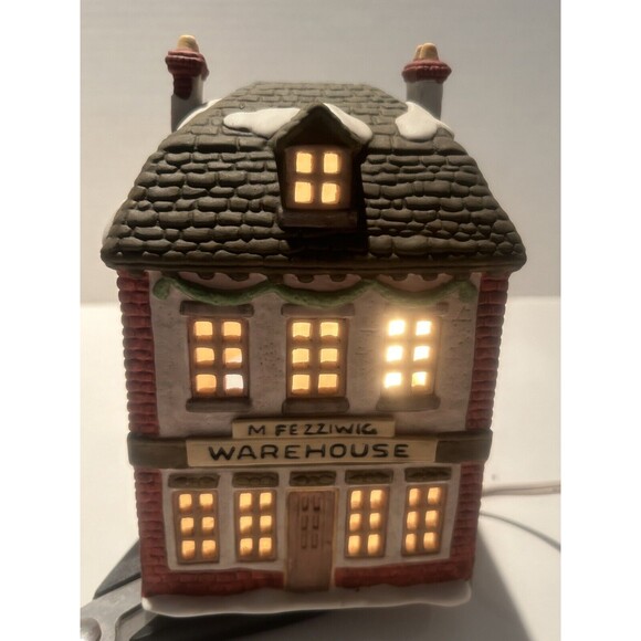 Department 56 Heritage Village Collection. Dickens Village. Fezziwigs Warehouse - Picture 3 of 6